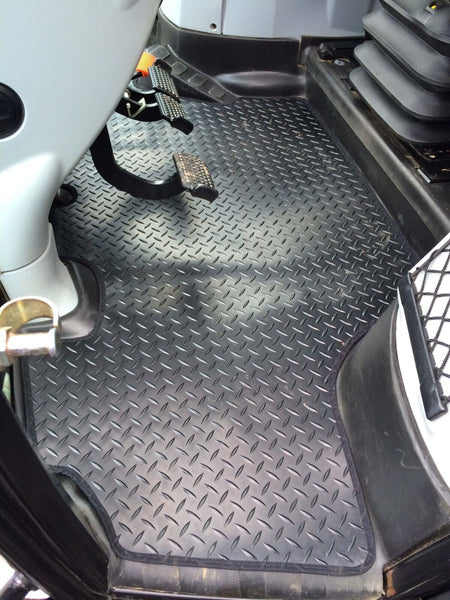 New Holland T6/T7 TSA Rubber Floor Mat